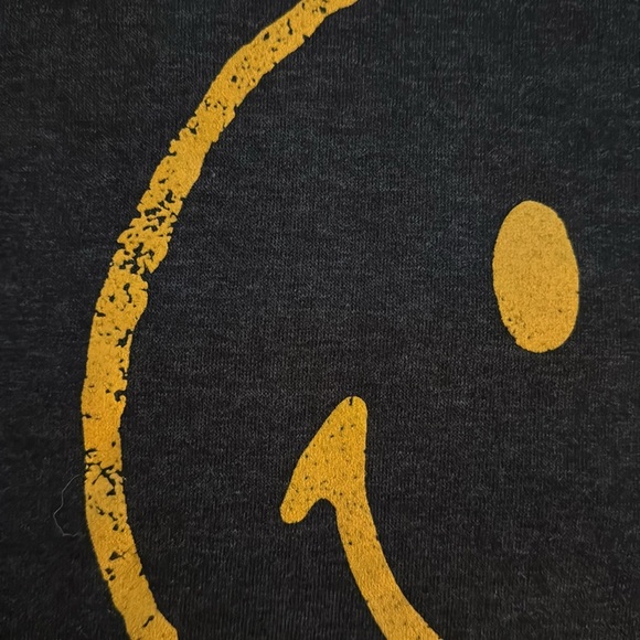 NEW Lightweight Grey Smile Sweatshirt Size Medium - Picture 3 of 4